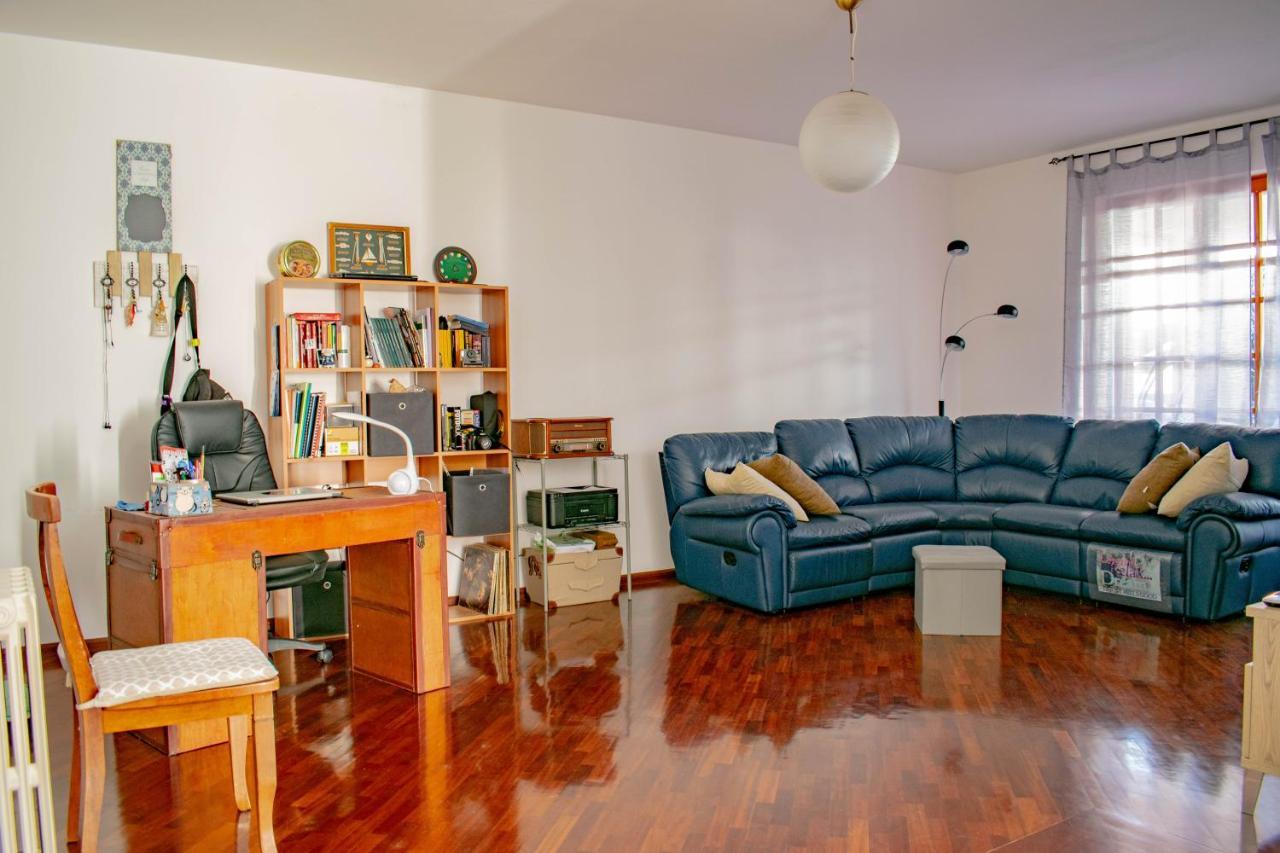 Asherat B&B Carbonia Extérieur photo